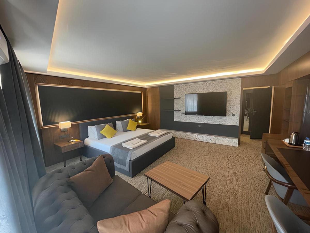 Hotel Uk 4*
