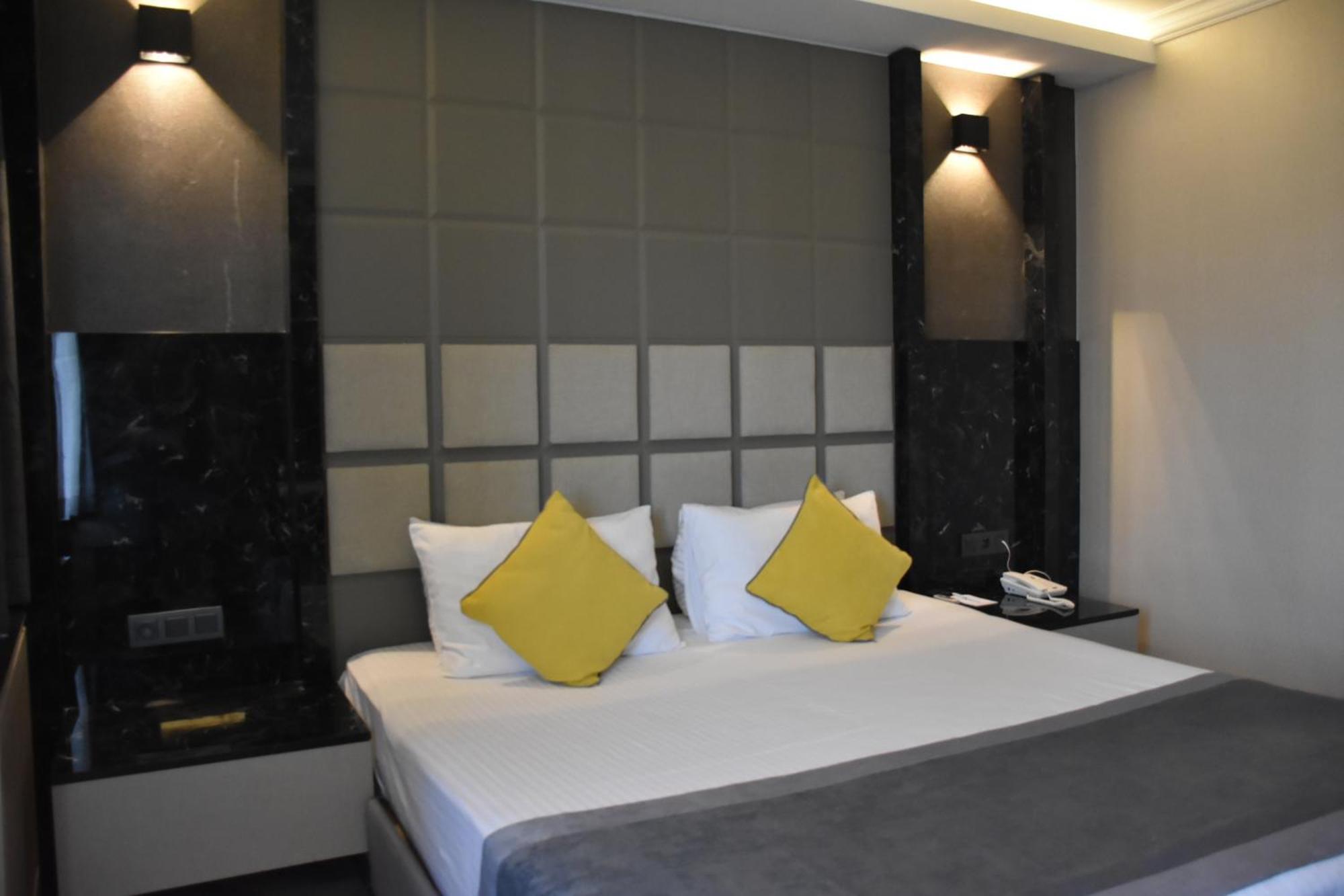 Hotel Uk 4*